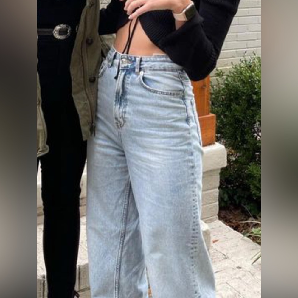 High waisted jeans